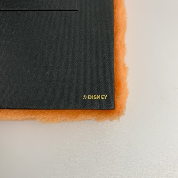 Disney Tigger Orange Fuzzy Furry Plush 4"x6" Photo Picture Frame - Picture 11 of 16